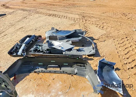 2024 Toyota Grand Highlander Xle z USA, uszkodzony, nr VIN 5TDAAAA5XRS017741